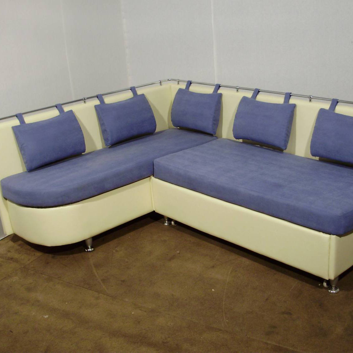 Популярные модели диванов икеа, их основные характеристики