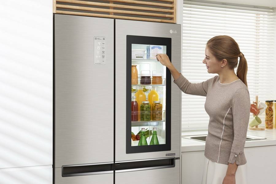 Сравнение холодильников с использованием стеклянных дверей: основные характеристики и преимущества