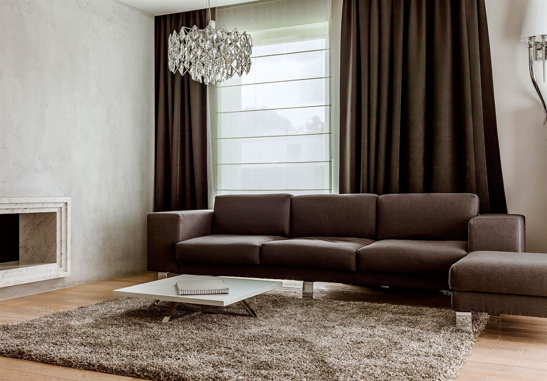 серый диван мебель коричневая