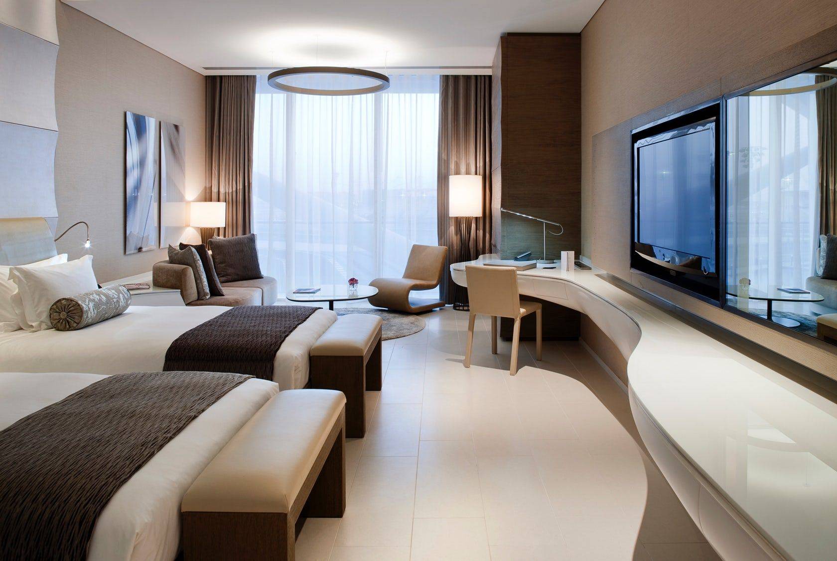 Hotel bedroom. Отель w Abu Dhabi. W Abu Dhabi yas Island 5. Абу Даби интерьеры отелей 5 звезд.