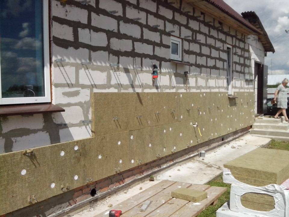Наружное утепление вашего дома из пеноблоков