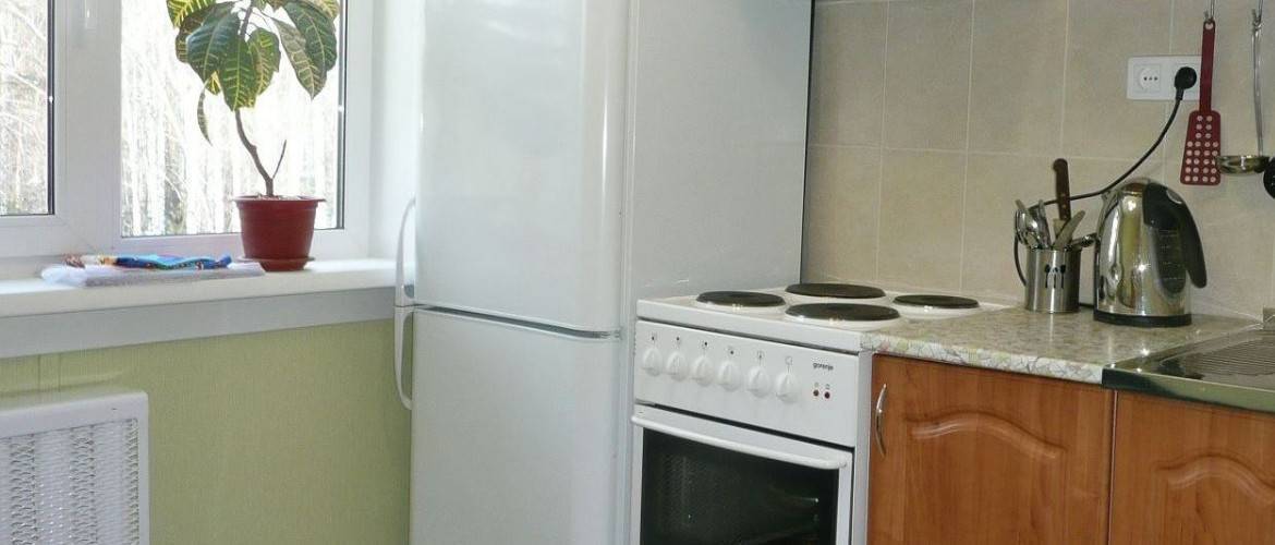 Можно ли ставить холодильник рядом с плитой газовой - на каком расстоянии