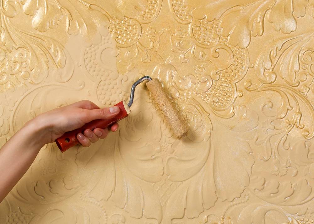 Фактурная штукатурка для внутренней отделки стен своими руками: виды, нанесение, покраска
