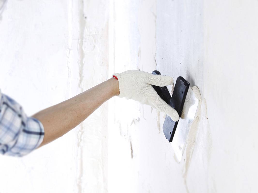 Шпаклевка стен своими руками - под обои или покраску.