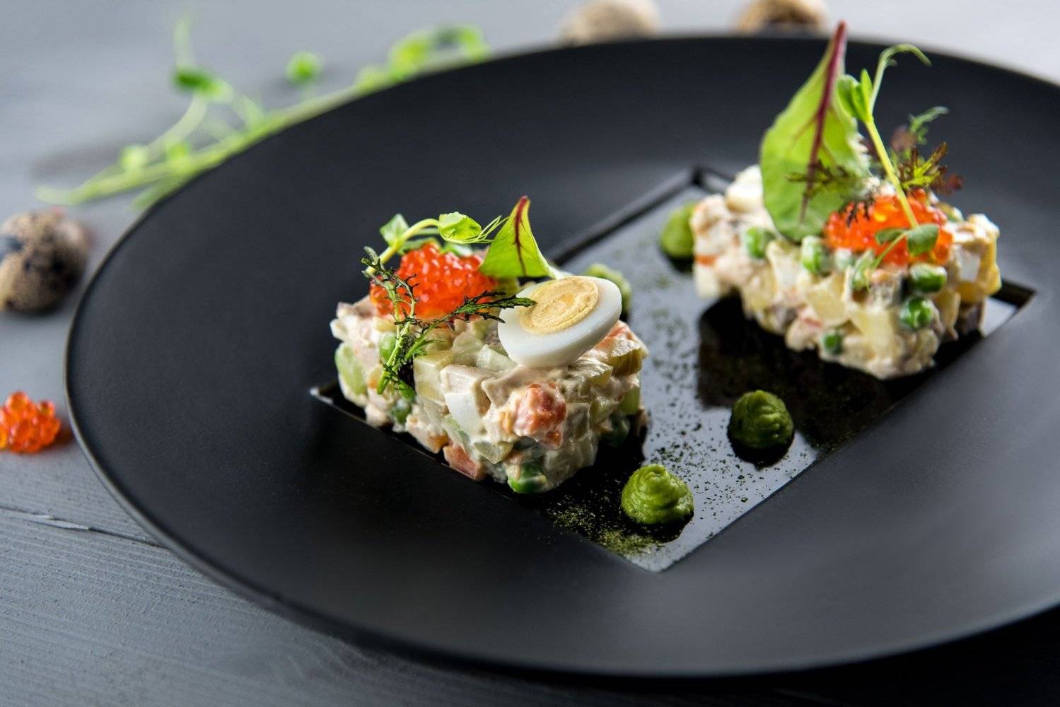 Оливье с колбасой: 7 очень вкусных салатов по классическим рецептам