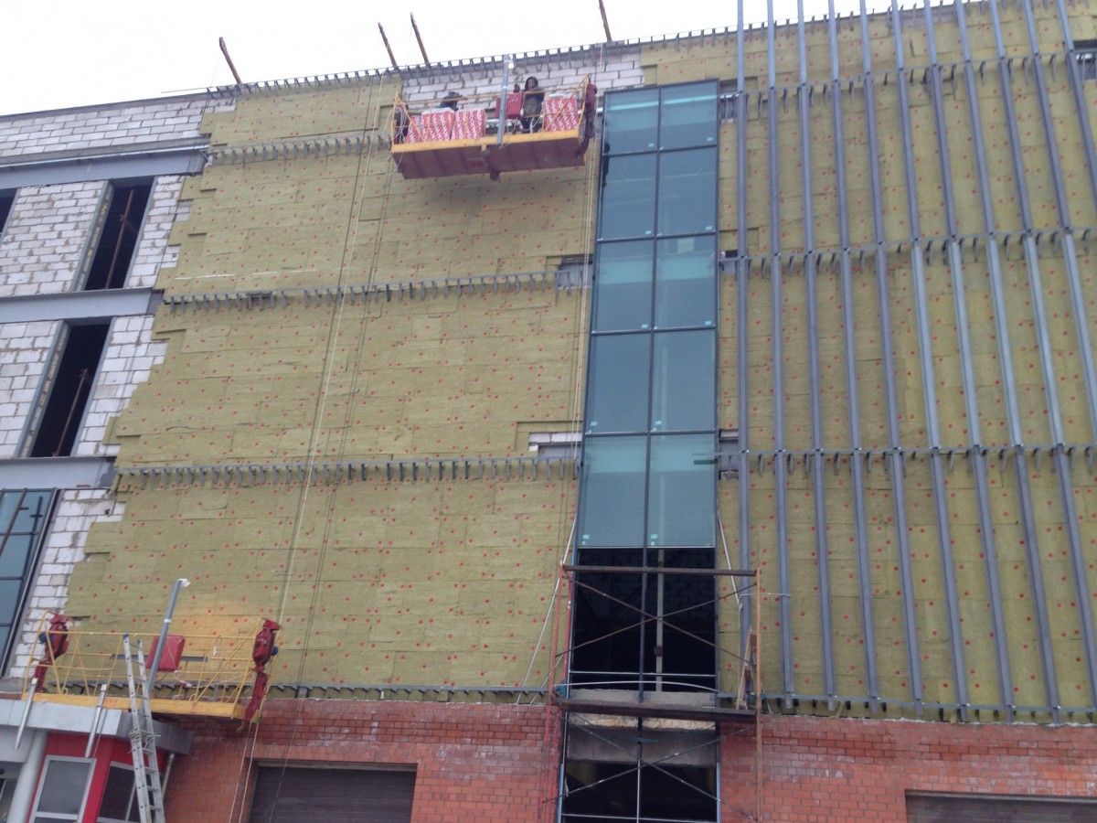 Вентилируемые фасады: виды, технология монтажа.