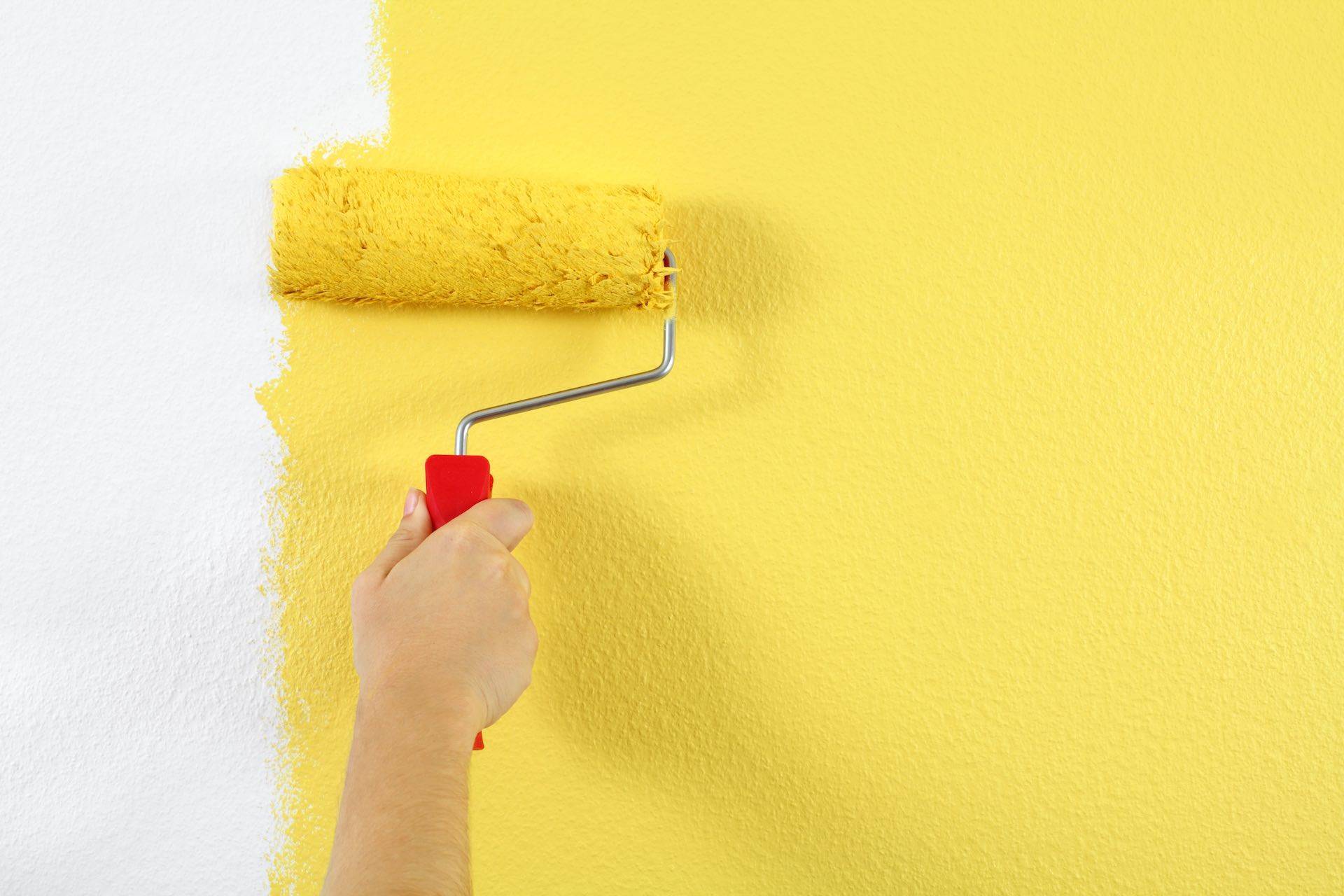 Ремонт квартиры своими руками: как покрасить стены?