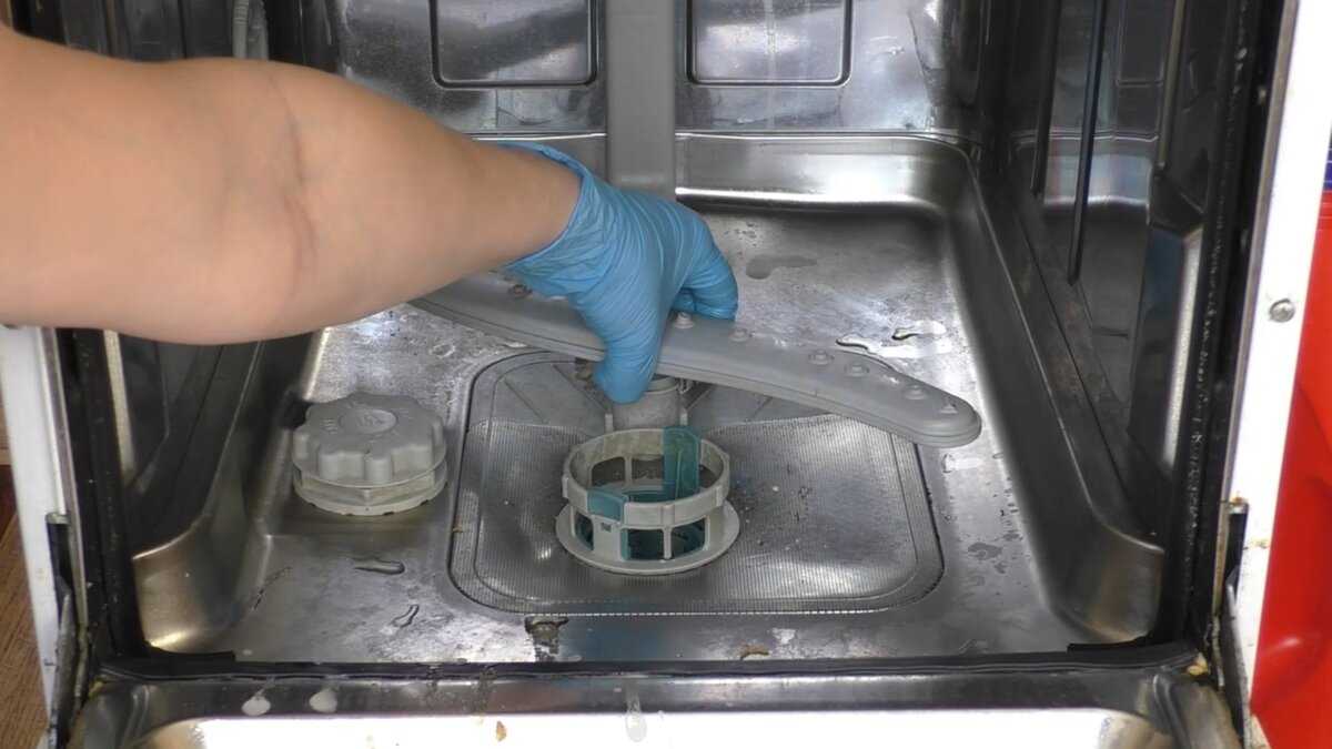 Посудомоечная машина не сливает воду: причины и их устранение