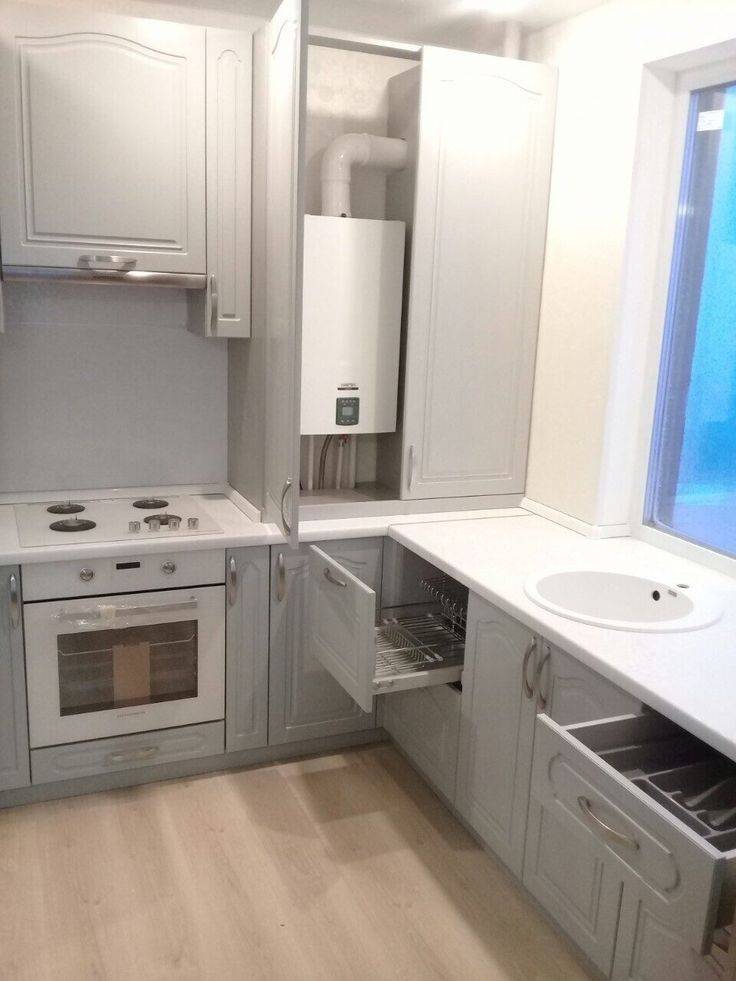 Дизайн маленькой кухни с газовой колонкой: угловая планировка с холодильником, ремонт и интерьер в хрущевке, кухонный гарнитур для 5м2