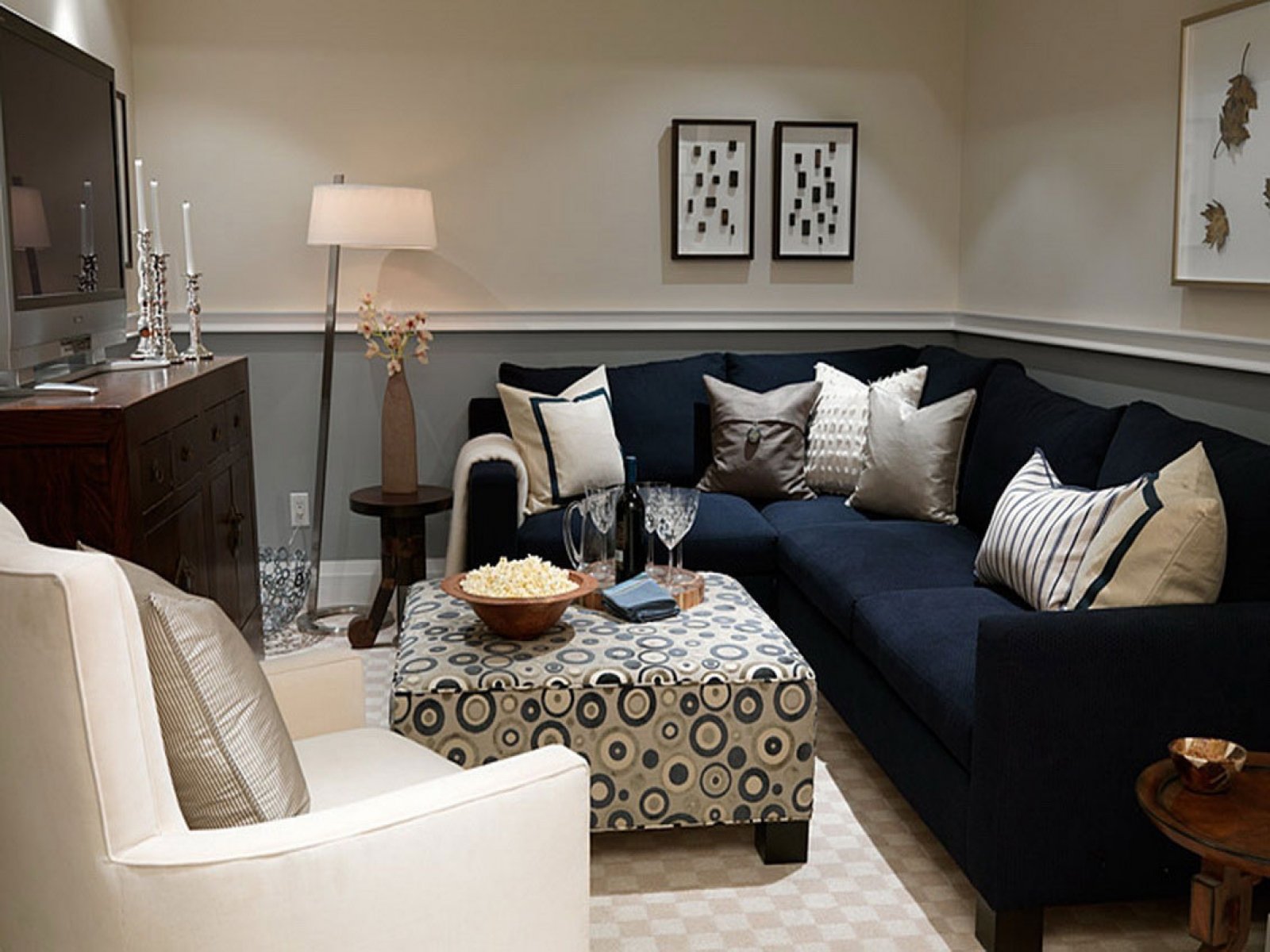 Трендовые и универсальные цвета диванов, особенности их сочетания