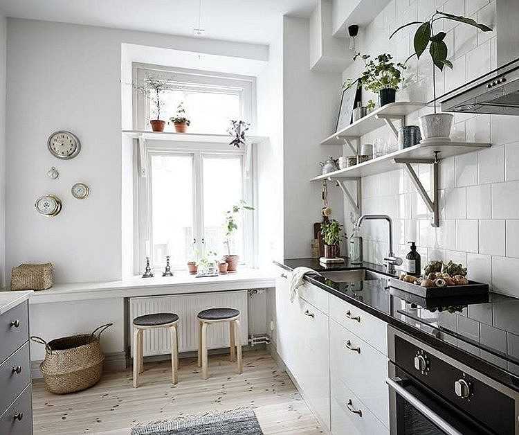 Как визуально увеличить маленькую кухню?