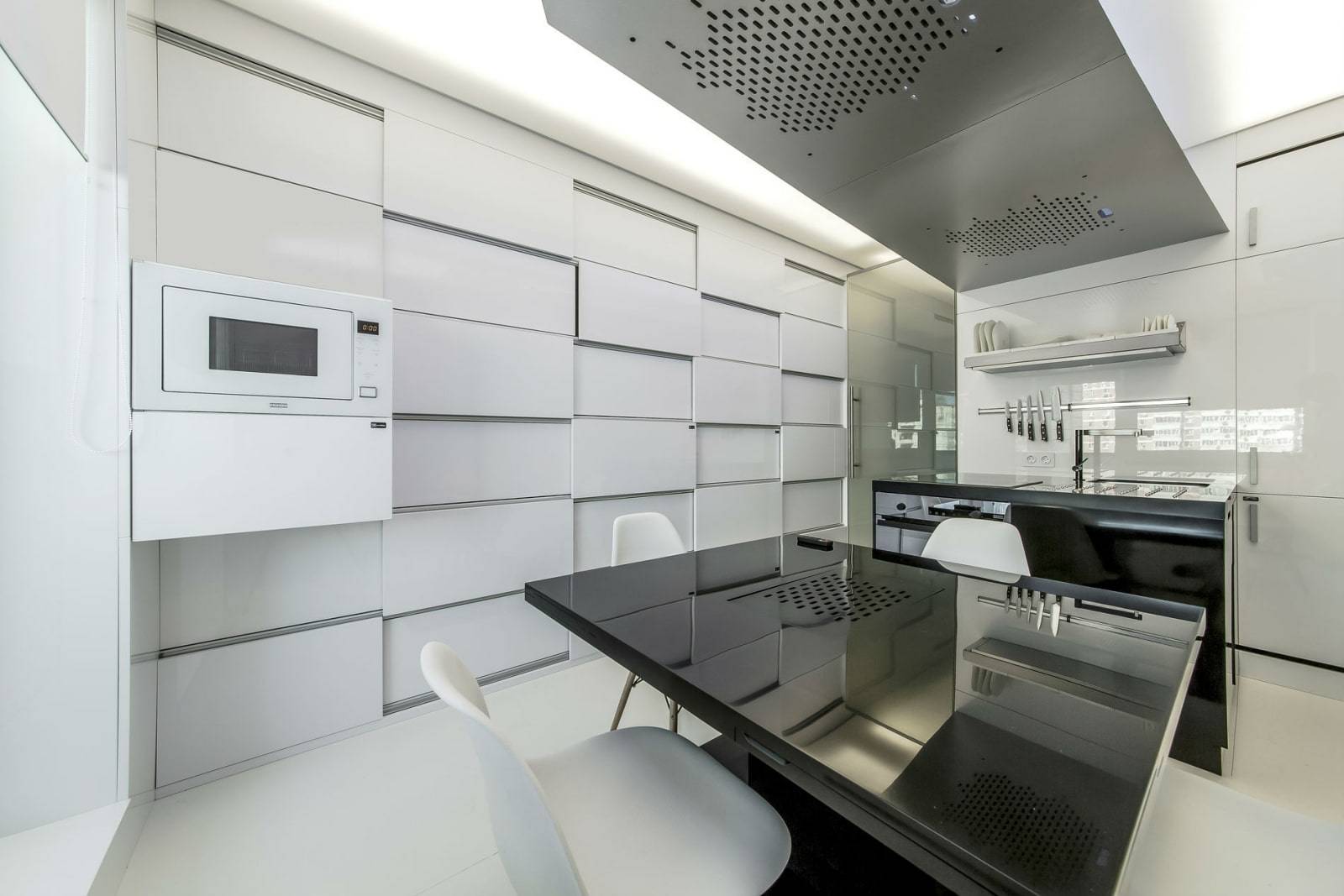 Как обустроить дизайн маленькой кухни в стиле хай-тек: создаем уютный интерьер