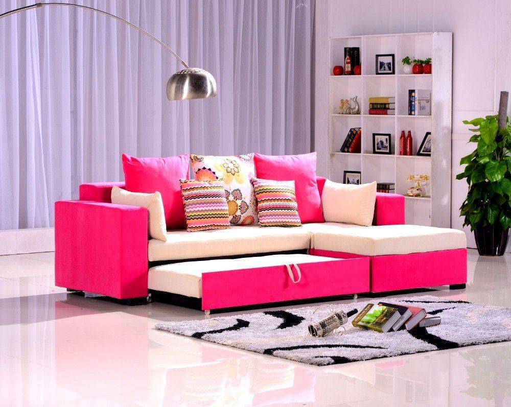 Розовая мебель в интерьере гостиной
