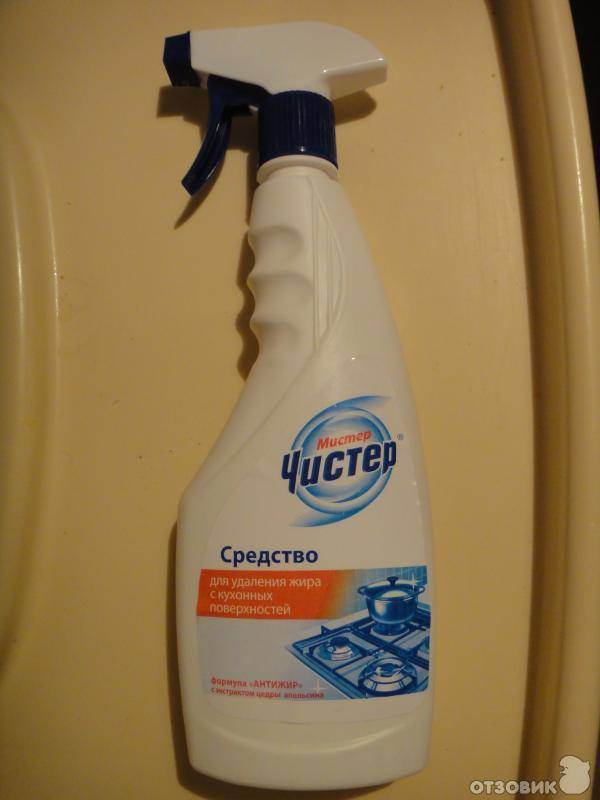 Удаление жирных пятен с окрашенных кухонных стен