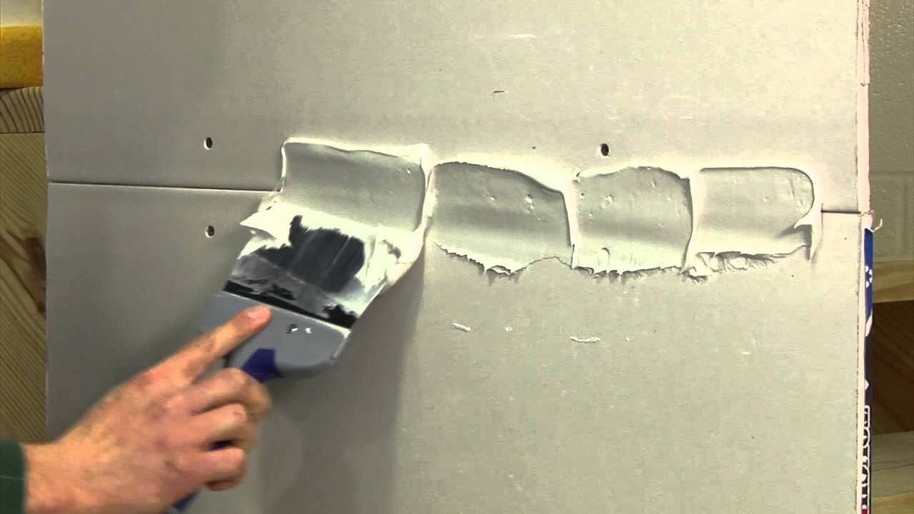 Заделка швов гипсокартона лентой серпянкой своими руками: видео