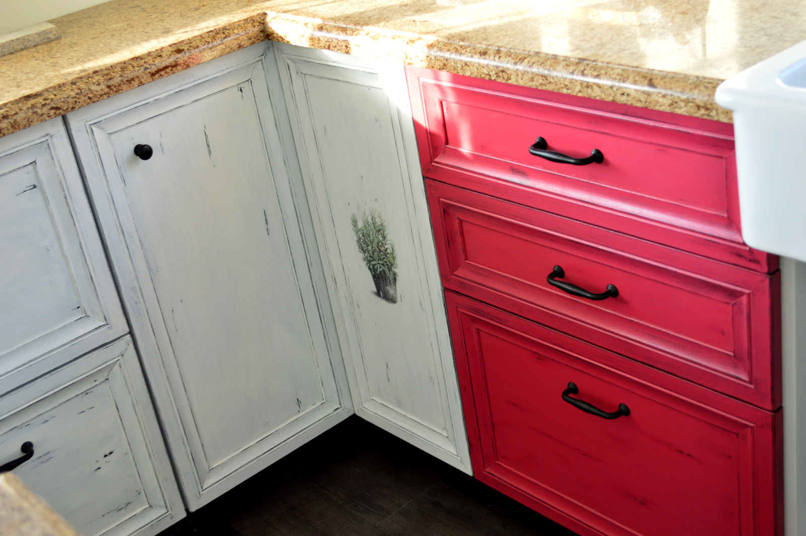 Цвет кухни 2024. 12 беспроигрышных оттенков