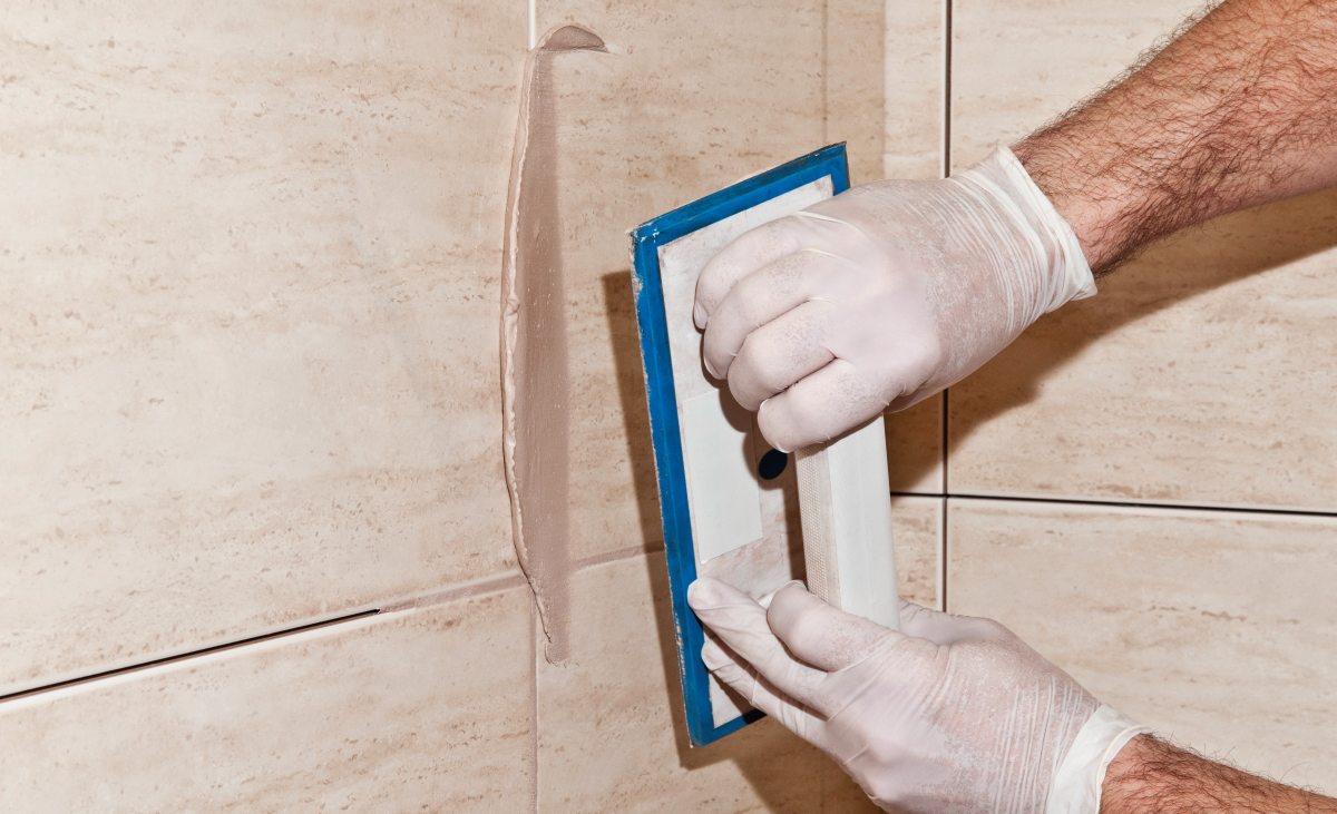 Затирка швов плитки в ванной своими руками | советы специалистов