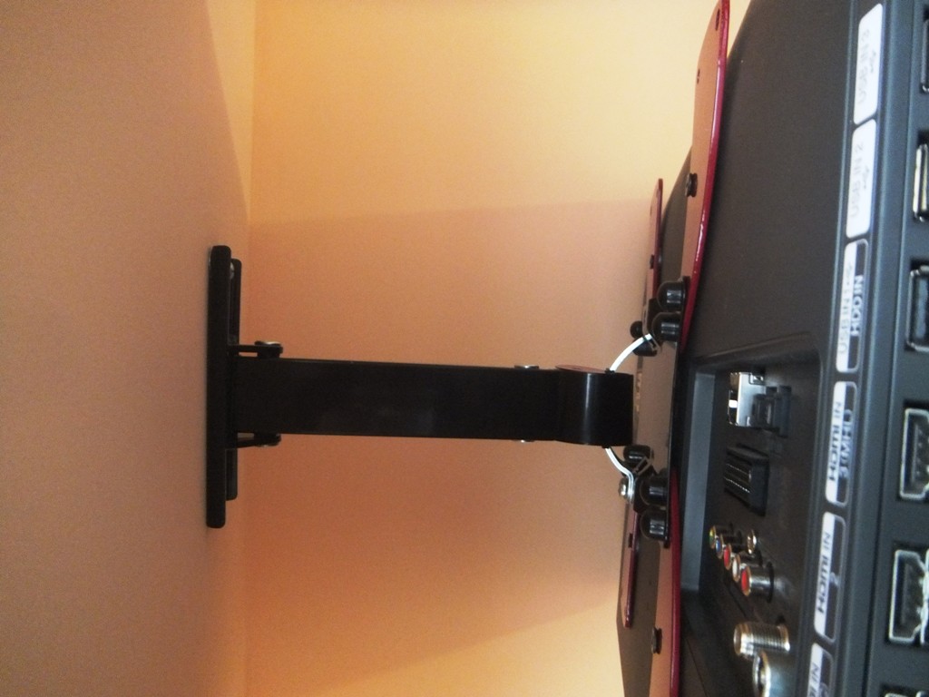 Видео повесить телевизор. Кронштейн на стену для телевизора Telefunken 43s97t2su. Promethean (кронштейн для настенного крепления). Кронштейн для телевизора 32 WSW 240. Крепеж для кронштейна телевизора на стену.