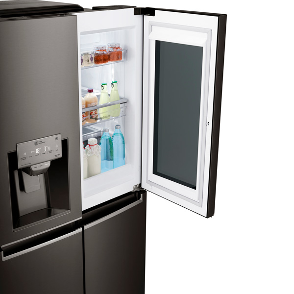 Холодильник с дверями из стали