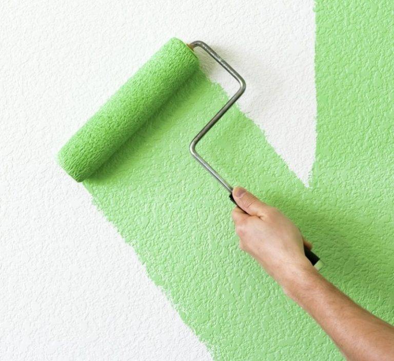 Что лучше - обои или покраска стен: делаем правильный выбор