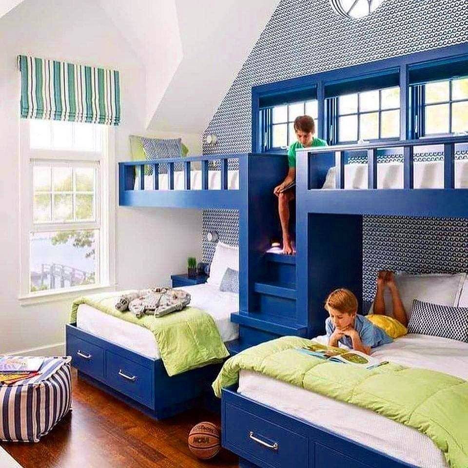 кровать для маленькой комнаты для ребенка