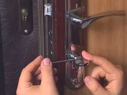 Установить личинку - как сменить для замка в металлической входной двери, как вынуть и вставить устройство в замок