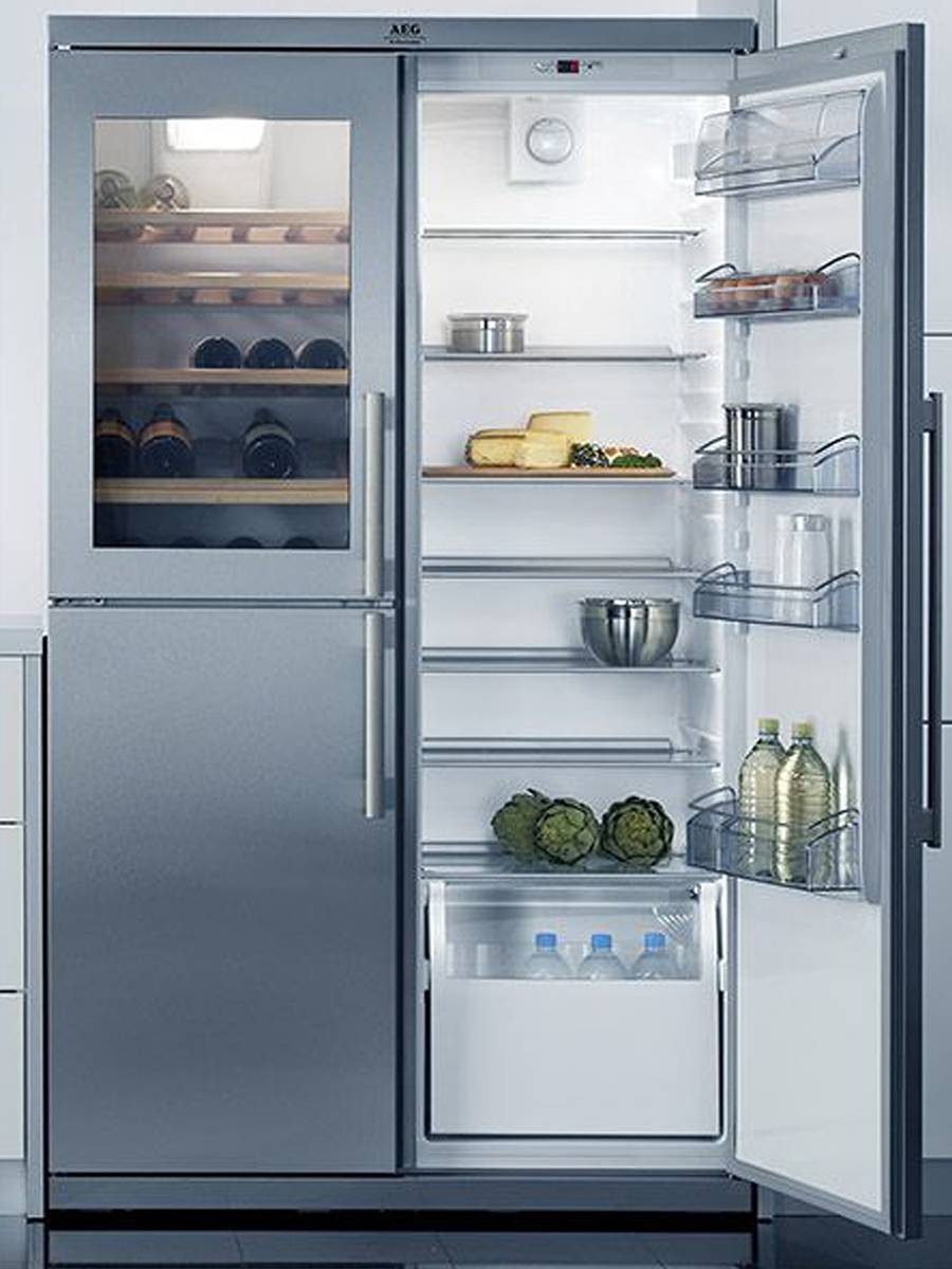Какие встречаются холодильные шкафы со стеклянной дверью, их особенности