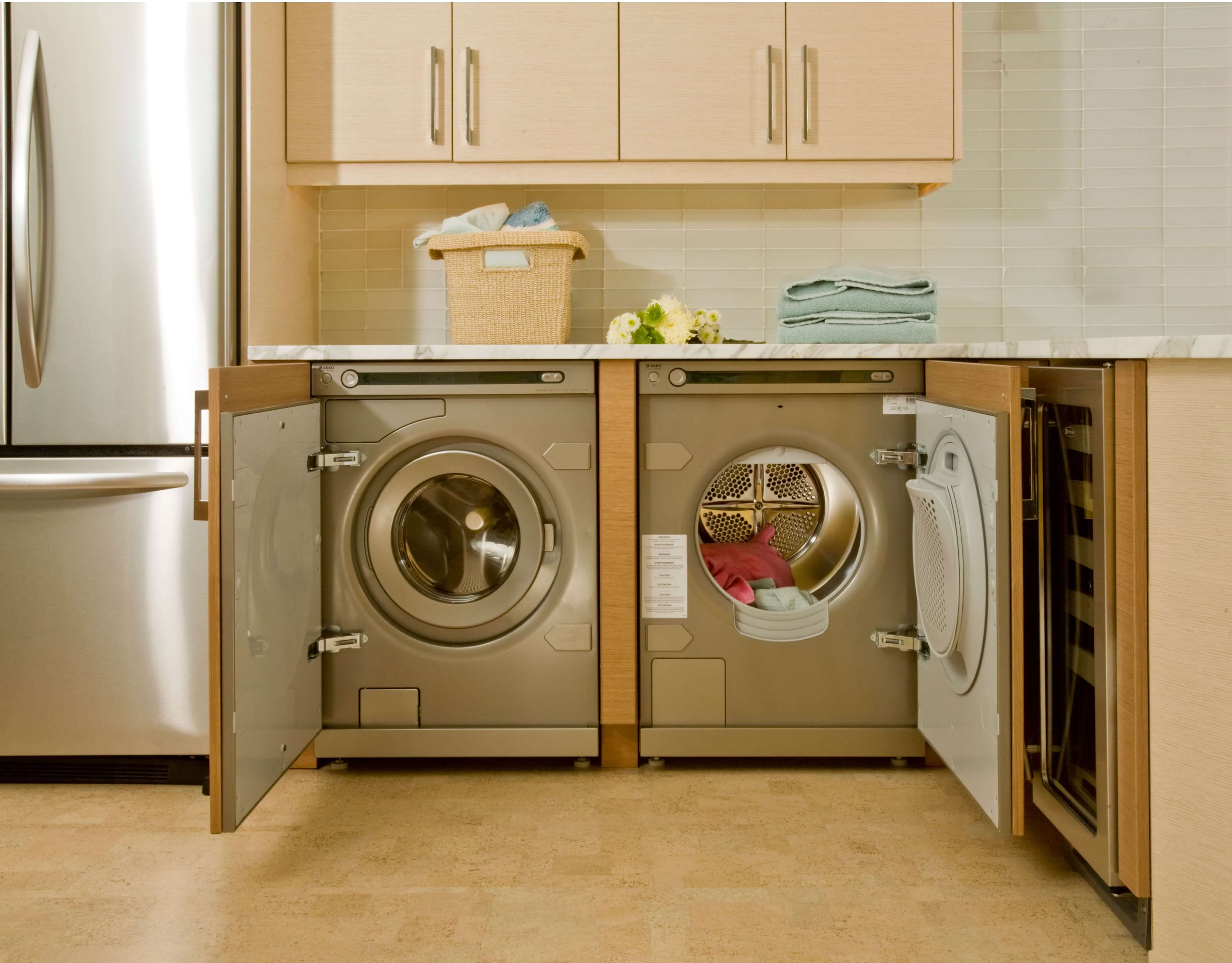 Как встроить стиральную машину в кухонный гарнитур — варианты установки