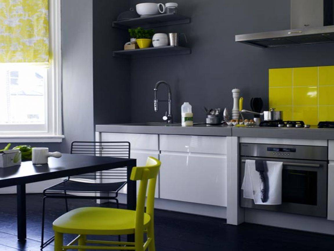 Кухня серого цвета какие стены