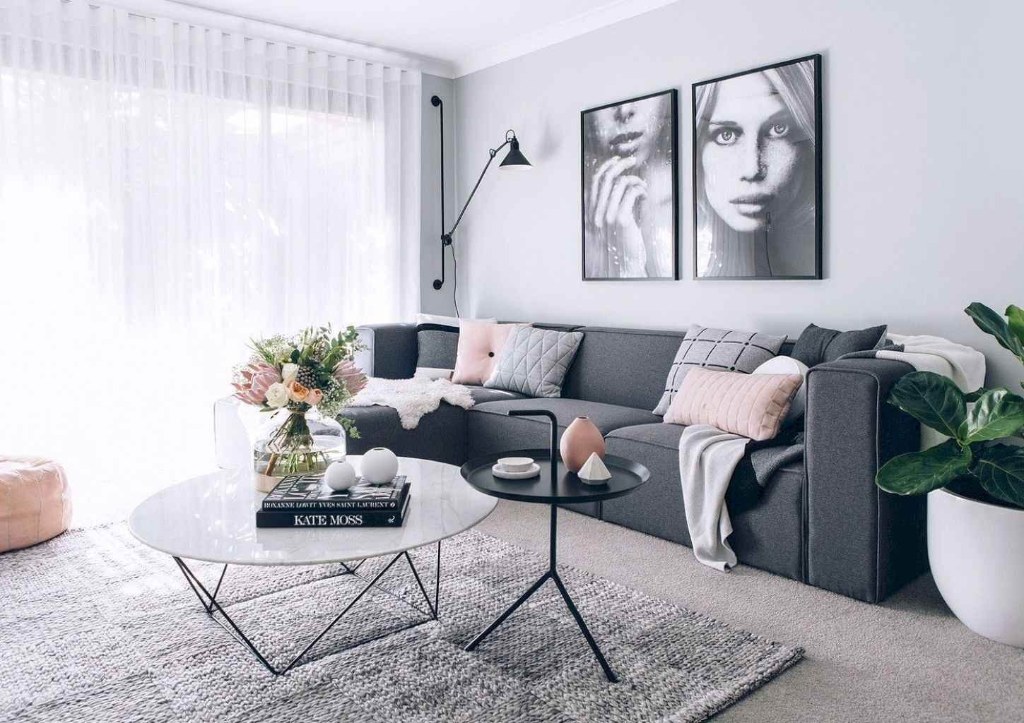 Серые стены серый диван