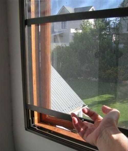 Виды москитных сеток на балкон. инструкция по изготовлению своими руками
