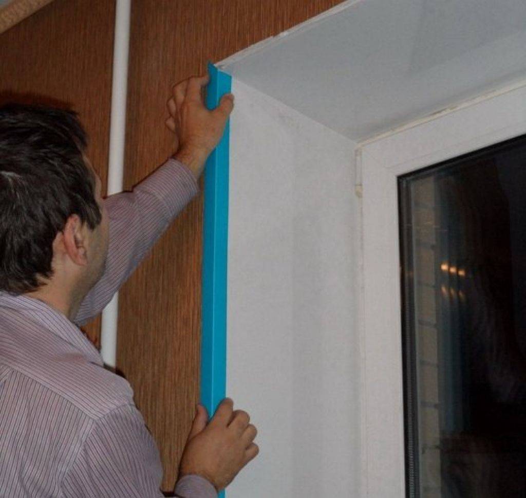 Как установить пластиковые уголки на откосы окна из пвх