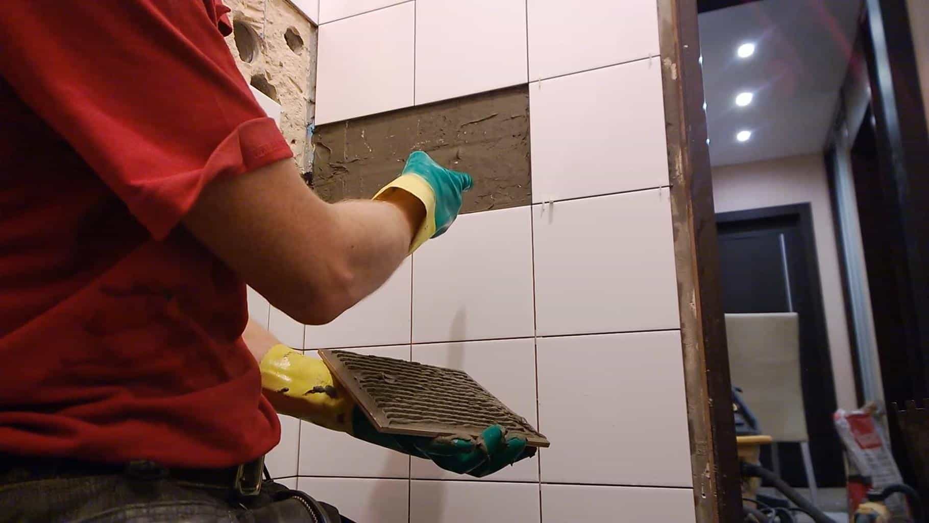 Что делать если отваливается плитка в ванной, в чем причина? | онлайн-журнал о ремонте и дизайне