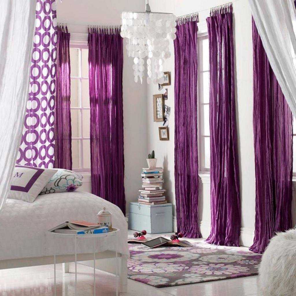 шторы фиолетового цвета в интерьере