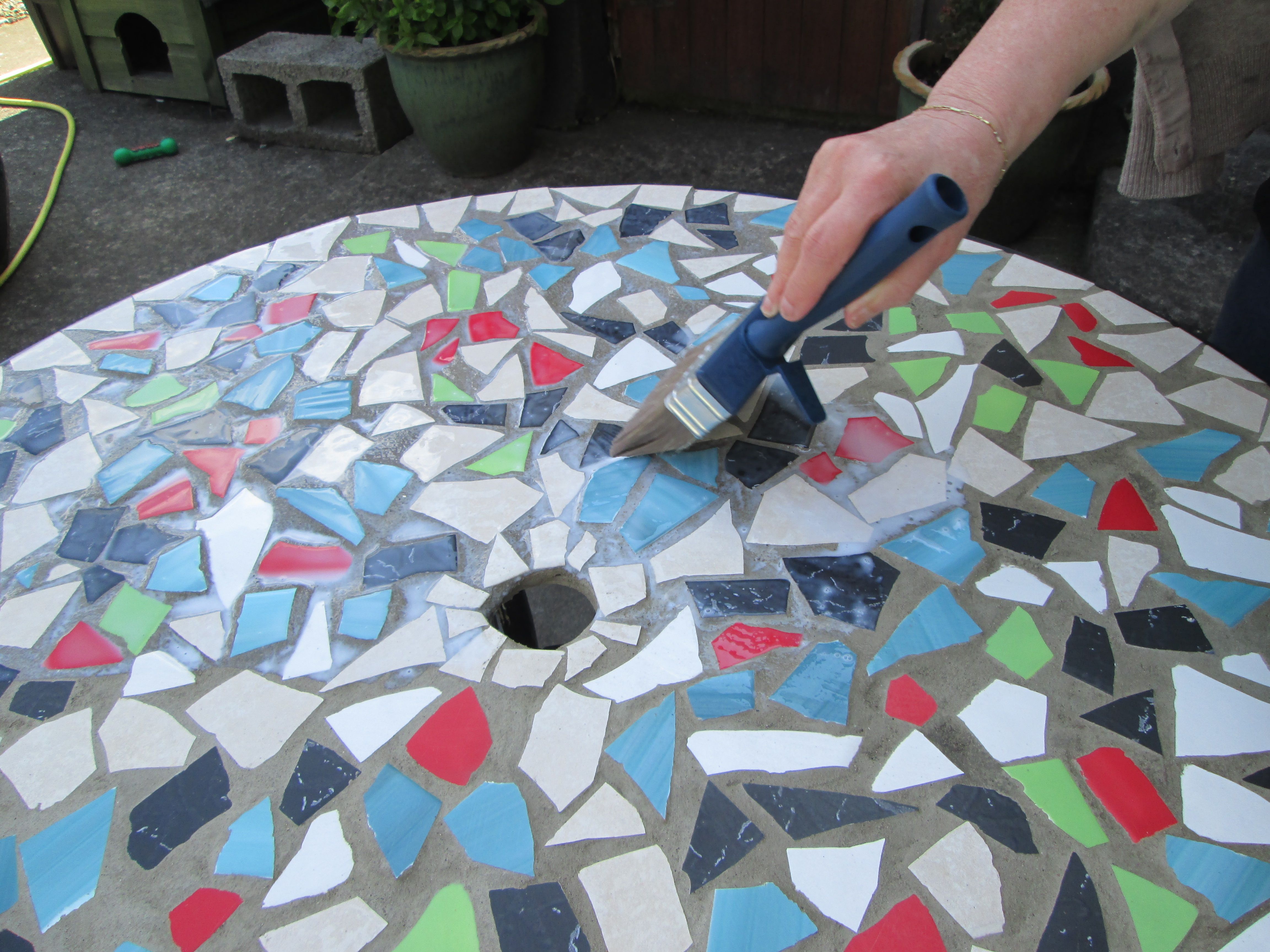 Что можно сделать из остатков керамической плитки. мозаика из битой плитки: 25 идей, как использовать остатки кафельной плитки. | идеи дизайна интерьера