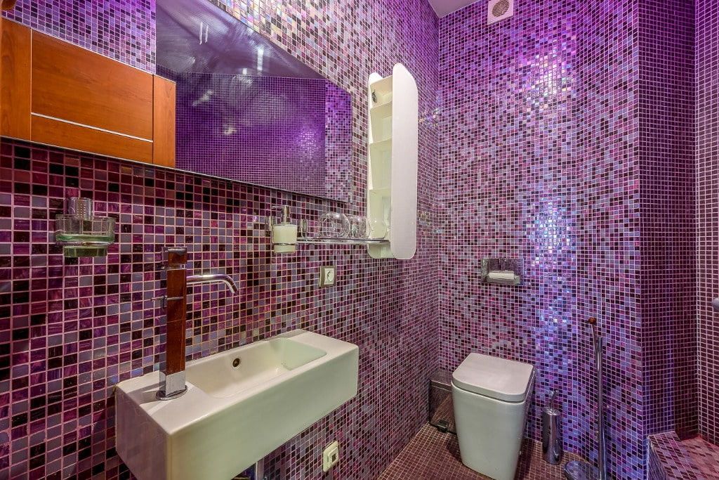 Сиреневая ванная комната: особенности дизайна, сочетания цветов и стилей +  50 фото