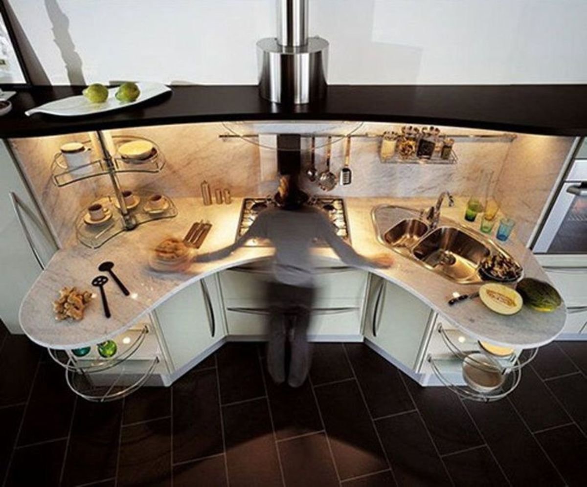 необычный стол для маленькой кухни