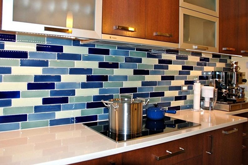 Дизайн кухонного фартука из мозаики: 100+ реальных фото